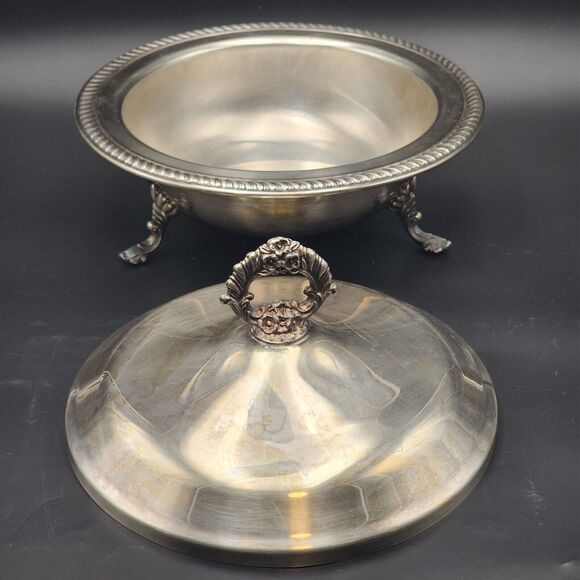 FB Rogers 1883 Footed Buffet Server w/ Lid 10.5" Silver-Plate Round VTG 1940s - Picture 3 of 16